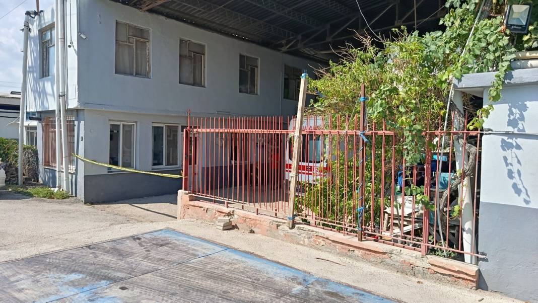 İş yerinde cesedi bulundu! 3